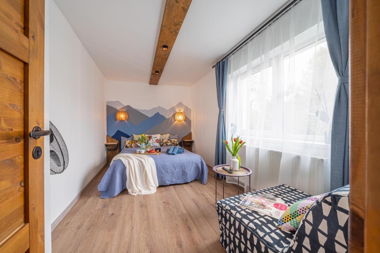 Family Garden Apartments With Free Private Parking & Playground Рига Экстерьер фото