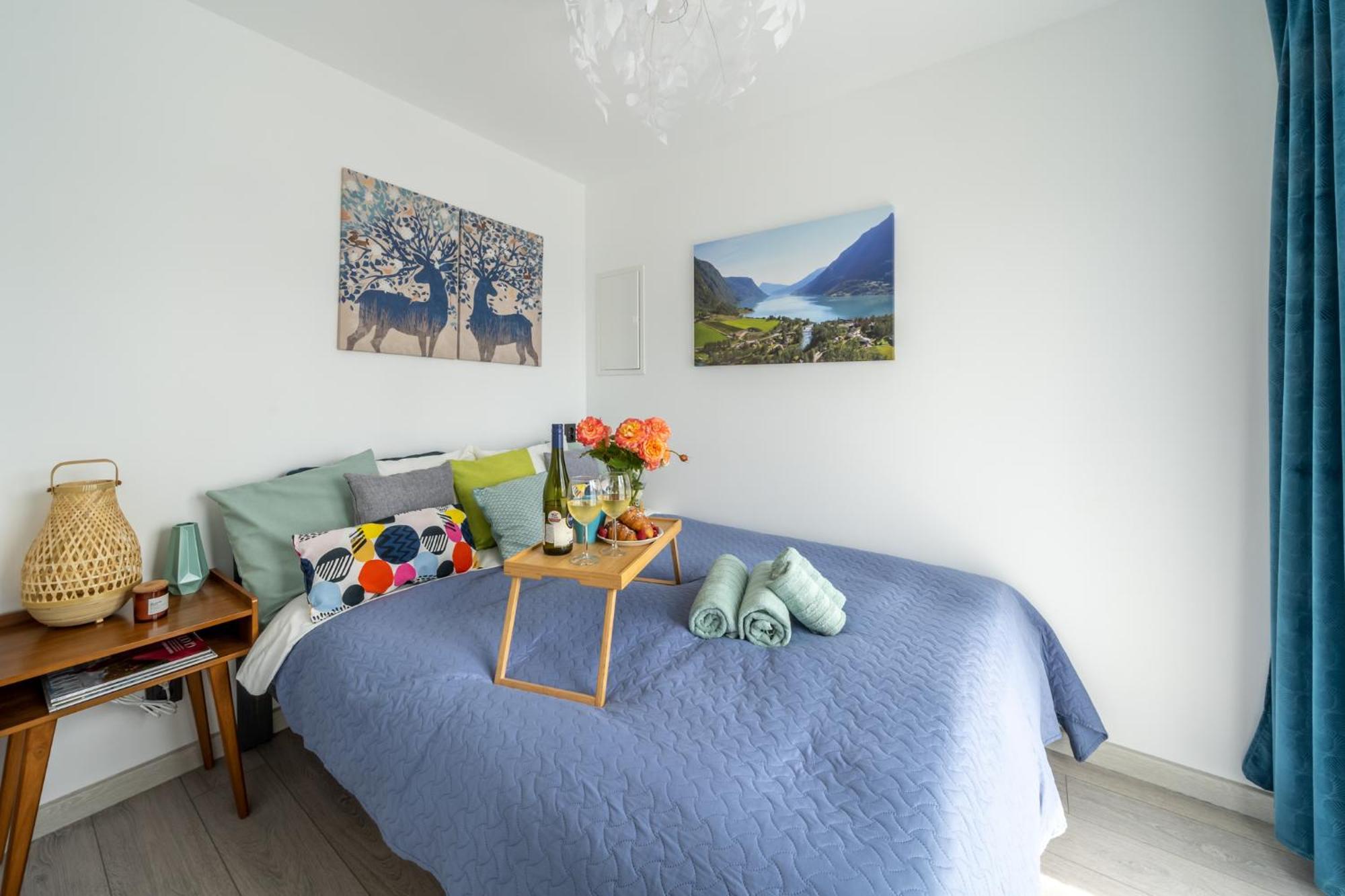 Family Garden Apartments With Free Private Parking & Playground Рига Экстерьер фото