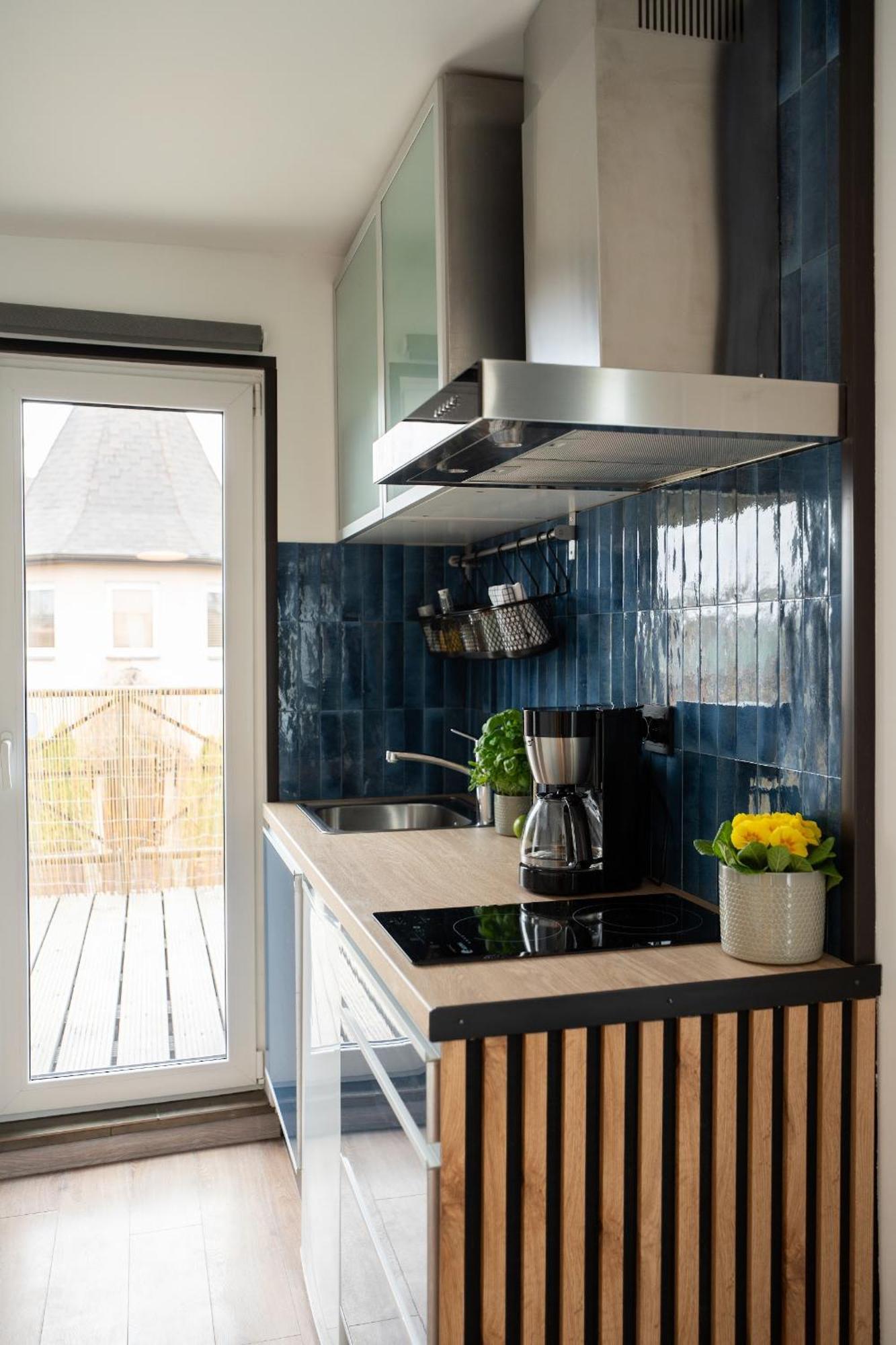 Family Garden Apartments With Free Private Parking & Playground Рига Экстерьер фото